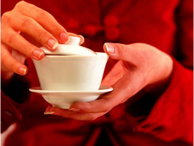 鐵觀音的泡法，水溫100°C最佳第一泡不能喝