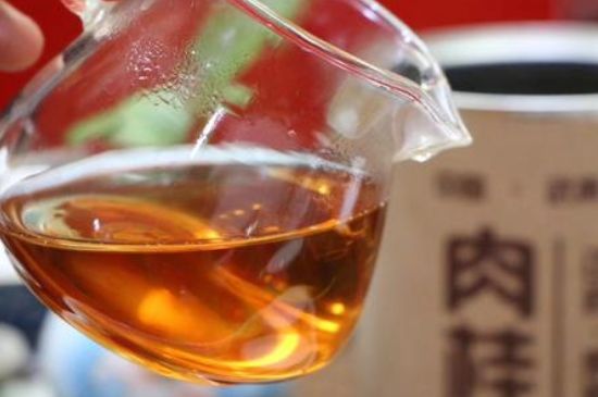 女人喝肉桂紅茶有什么好處，肉桂加紅茶的功效與作用