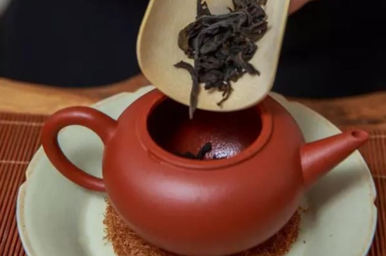 什么泥料的紫砂壺沖泡肉桂，武夷巖茶肉桂用哪種紫砂壺好？