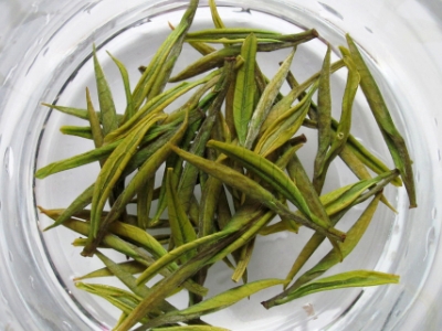 安吉白茶的功效與作用，簡單概括安吉白茶功效