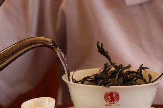 各類茶的注水方式，不同的茶泡茶時怎么注水