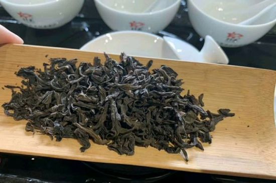 200一斤的茶葉算不算好，兩百一斤買的是中低檔茶