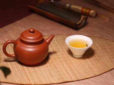 普洱茶的家庭儲(chǔ)存方法，家庭存放普洱茶的一點(diǎn)經(jīng)驗(yàn)