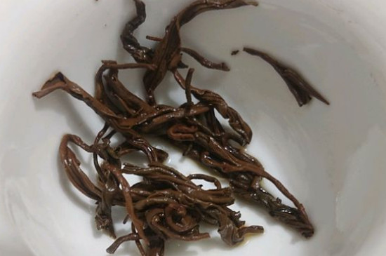 茶葉過期5年了但沒開封，茶葉放久了能喝嗎