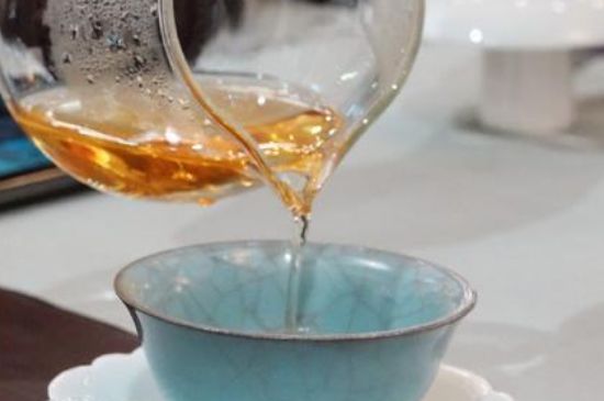 什么茶葉容易放香精，香精茶有什么危害？