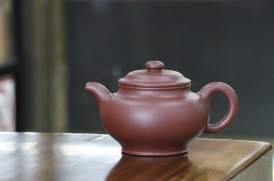 剛買的紫砂壺要怎么開壺養(yǎng)壺，<a href=http://www.cikucha.com/chaju/zisha/ target=_blank class=infotextkey>紫砂壺開壺</a>與養(yǎng)壺的方式方法