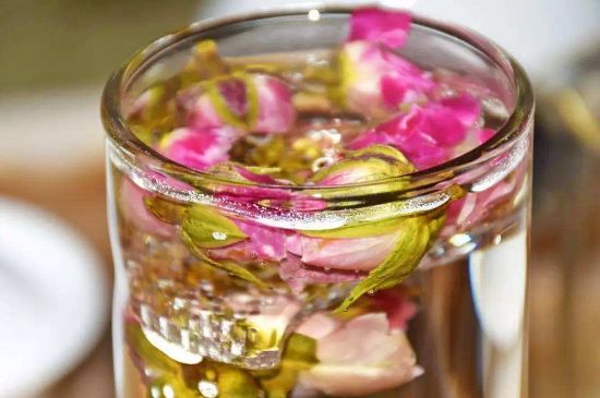 好玫瑰花茶多少錢一斤啊，玫瑰花茶價(jià)格多少錢合理？