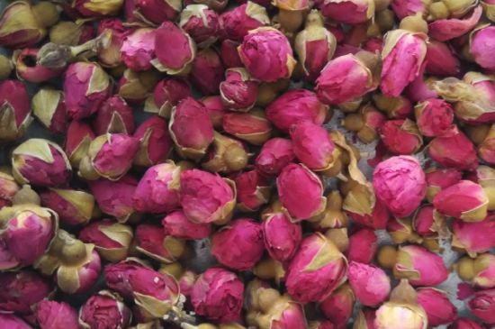 玫瑰花茶的功效與作用，堅持喝一個月玫瑰花茶會怎樣？