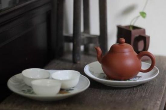 本山綠泥壺適合沖泡什么茶，紫砂壺本山綠最適合什么茶？