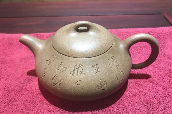 紫砂壺養(yǎng)10年后會(huì)是什么樣，紫砂壺養(yǎng)10年后圖片