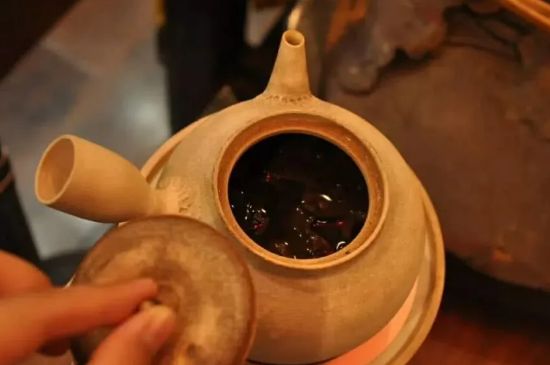 陶壺煮水的危害，粗陶壺燒水有毒嗎？