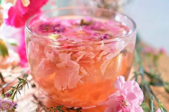 玫瑰花的最佳搭配，喝玫瑰花茶搭配什么喝好？