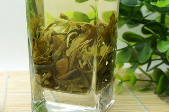 茉莉龍珠茶男人能喝嗎，男性夏季可以喝龍珠茶嗎