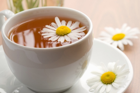 經(jīng)常菊花泡水好嗎，喝菊花茶有什么好處？