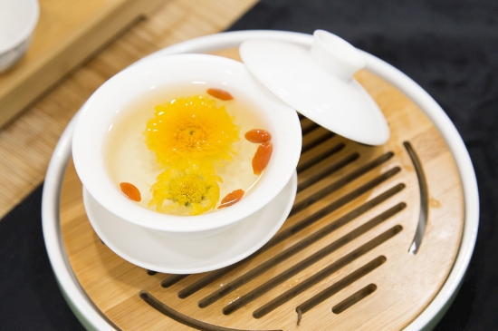 菊花茶天天喝行嗎，每天喝菊花泡茶喝好嗎？