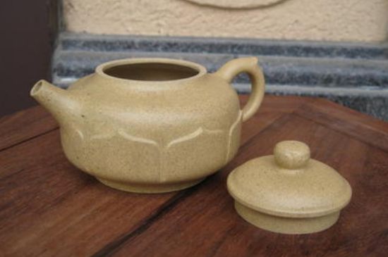 本山綠泥怎么分辨真假，真正的本山綠泥紫砂壺怎么鑒別？