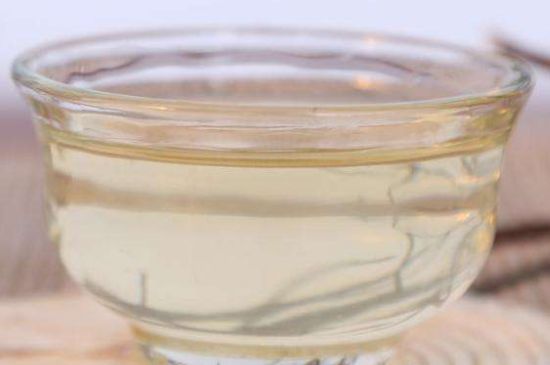 茉莉龍珠什么季節(jié)喝，夏天適合喝茉莉龍珠茶