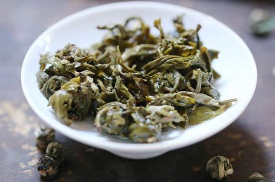 茉莉龍珠泡開后為什么都是梗，茉莉龍珠泡開后什么樣？