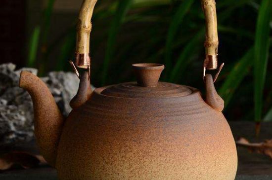 新買(mǎi)燒水陶壺如何開(kāi)壺，燒水陶壺怎么開(kāi)壺方法