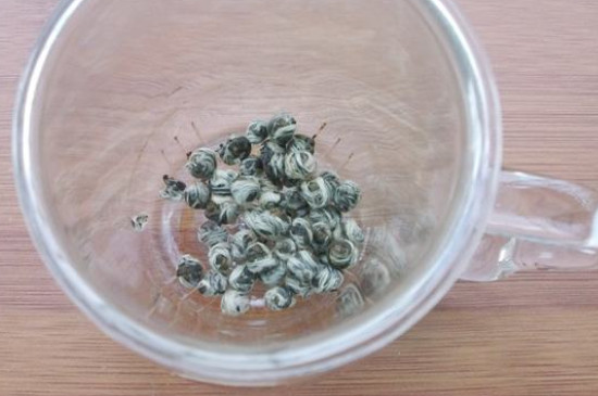 茉莉龍珠茶男人能喝嗎，男性夏季可以喝龍珠茶嗎