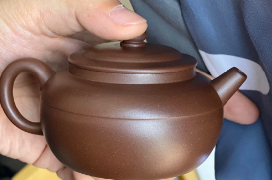 新買的紫砂壺為什么會裂，真的紫砂壺是不是很容易開裂？