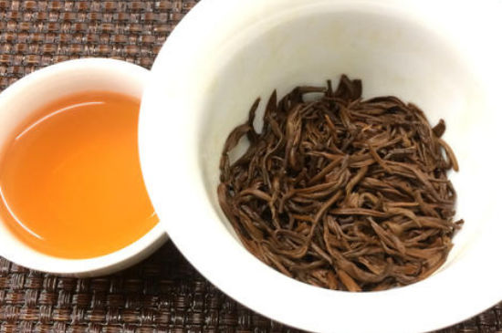 新茶和陳茶的區(qū)別，新茶和陳茶的介紹