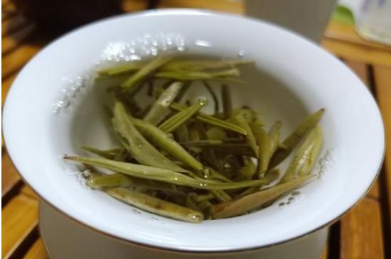 茉莉銀針屬于什么茶，茉莉銀針適合什么人喝？