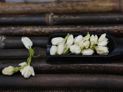 茉利花茶有什么功效作用，不適合什么人喝？