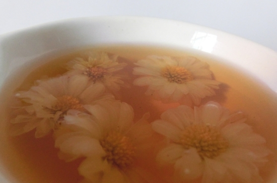 喝菊花茶有什么效果，女人長期喝菊花茶好嗎？