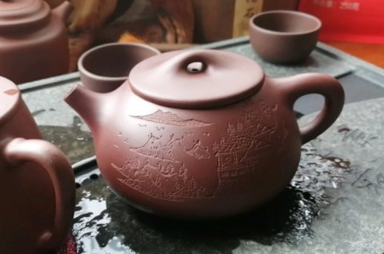 紫砂開壺和不開壺的區(qū)別，<a href=http://www.cikucha.com/chaju/zisha/ target=_blank class=infotextkey>紫砂壺開壺</a>的正確方法及開壺建議