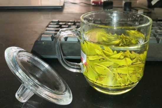 常見的七大材質(zhì)的茶具優(yōu)缺點(diǎn)，用什么材質(zhì)的茶具泡茶最好？