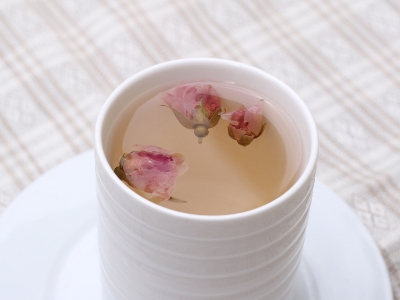 干玫瑰花泡前需要洗嗎，泡玫瑰花需要洗一下嗎？