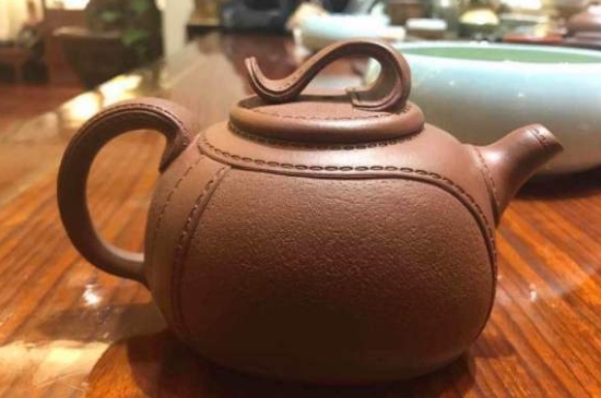 泡茶用坭興陶和紫砂壺哪個(gè)好，紫砂壺比坭興陶壺好嗎？