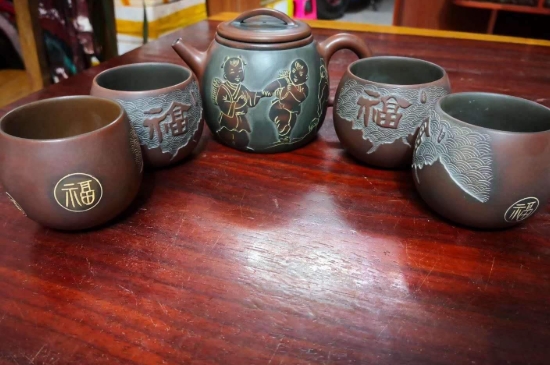坭興陶主要泡什么茶，廣西坭興陶壺適合泡哪些茶？