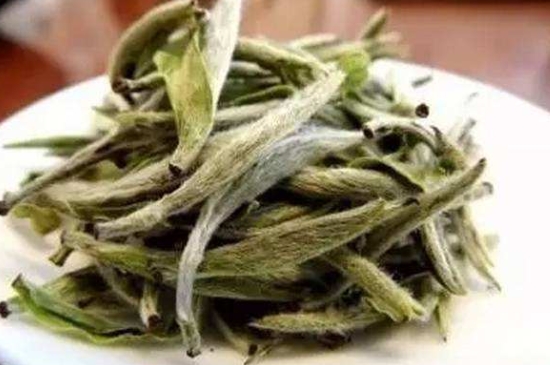 白茶三年為藥七年為寶的原理，為什么說(shuō)一年茶三年藥七年寶？