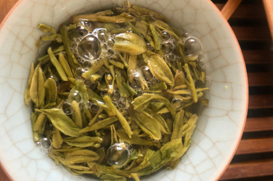什么綠茶茶葉唇齒留香，哪個(gè)品種綠茶香氣好？