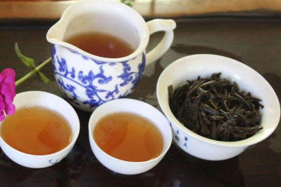 大紅袍四大品種有哪些，大紅袍的種類(lèi)和著名品種特點(diǎn)介紹