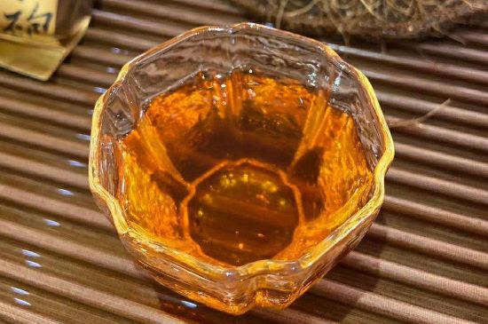 武夷巖茶大紅袍，喝起來是什么味道？
