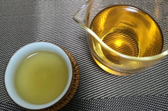 7年壽眉和2年白牡丹哪個(gè)好，老白茶壽眉與白牡丹的口感區(qū)別