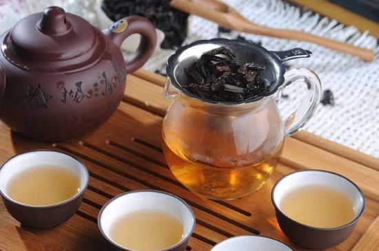 母樹大紅袍給誰喝了，為什么母樹大紅袍叫三棵六株？