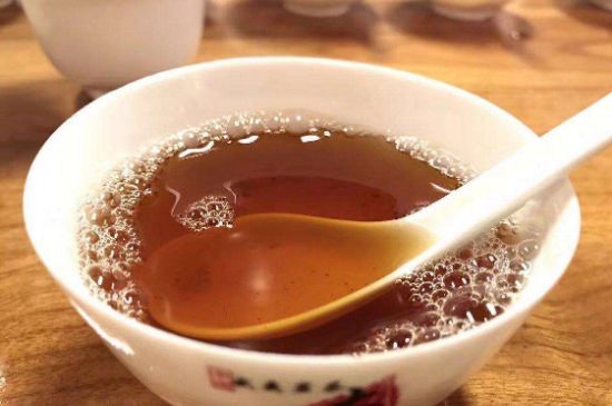 肉桂茶和大紅袍哪個貴，武夷山肉桂與大紅袍的價格比較