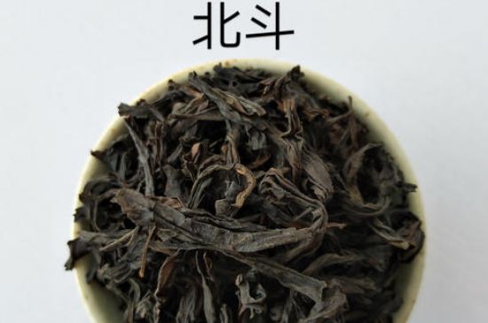 大紅袍四大品種有哪些，大紅袍的種類(lèi)和著名品種特點(diǎn)介紹