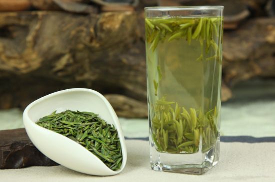 竹葉青和雀舌哪個(gè)貴，竹葉青茶貴嗎？