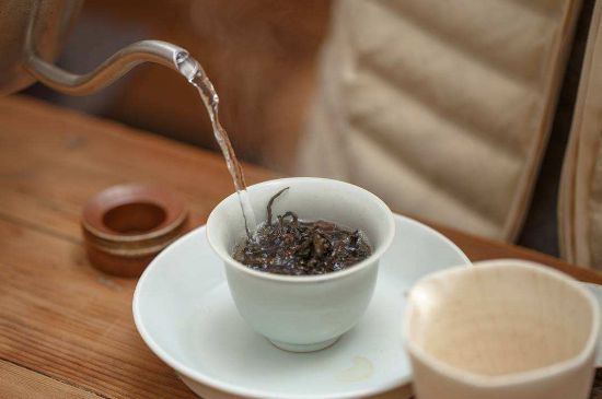 為什么喝巖茶看不起別的茶，喝巖茶的看不上所有茶類？