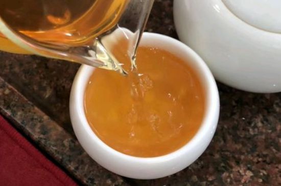 女人晚上喝紅茶好嗎，女人紅茶啥時(shí)候喝最好？