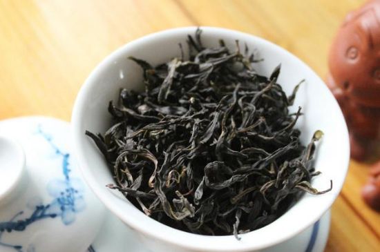 鋸朵仔跟鴨屎香哪個貴，鋸朵子和鴨屎香哪個好喝？